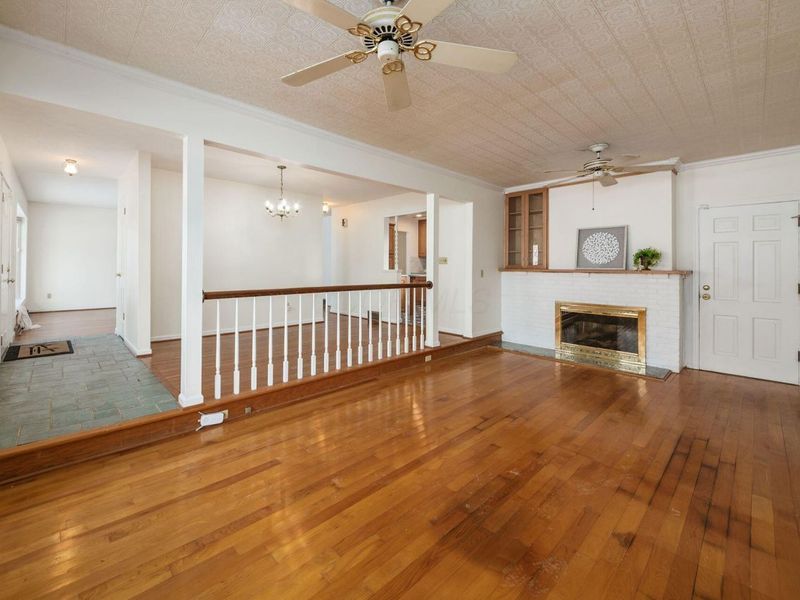 955 Amberly Place, Columbus, OH 43220 Photo 16