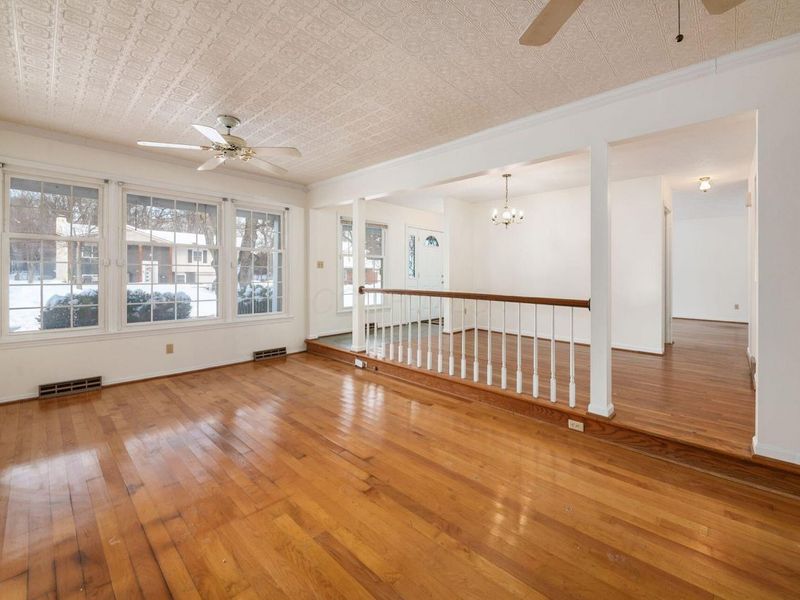 955 Amberly Place, Columbus, OH 43220 Photo 20