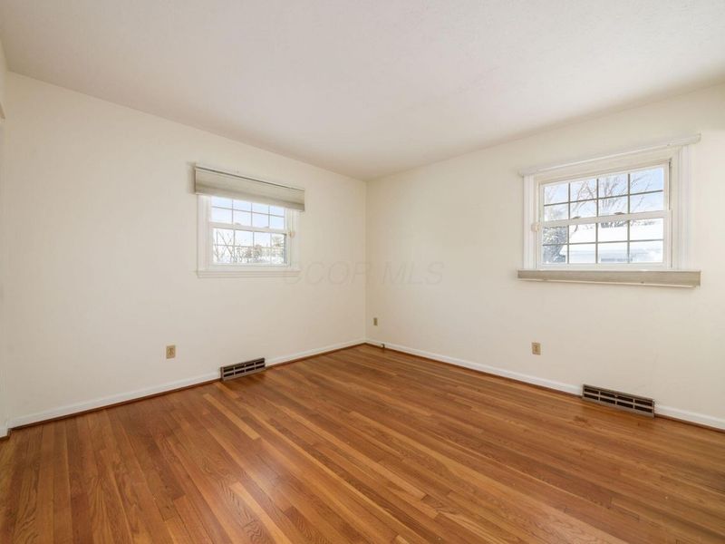 955 Amberly Place, Columbus, OH 43220 Photo 28