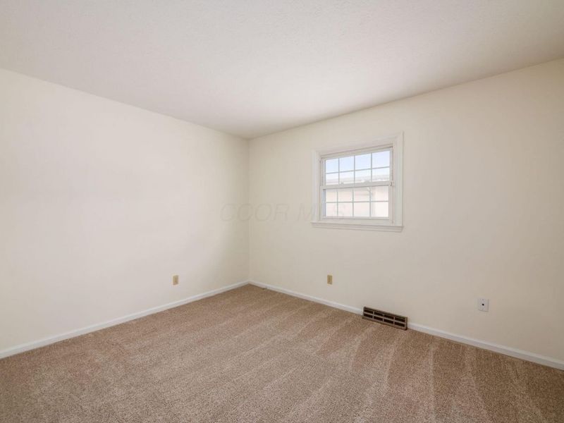 955 Amberly Place, Columbus, OH 43220 Photo 37