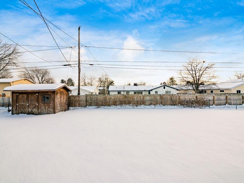 955 Amberly Place, Columbus, OH 43220 Photo 43