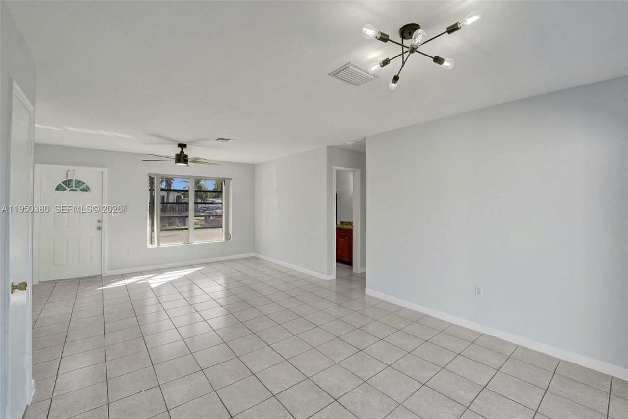 7601 Farragut St, Hollywood, FL 33024 Photo