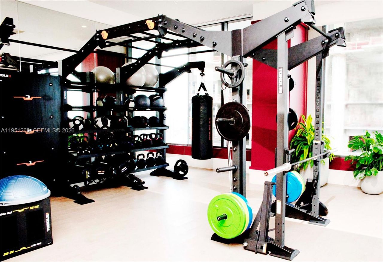 11 NE 6th St, Unit 1109, Miami, FL 33132 Photo