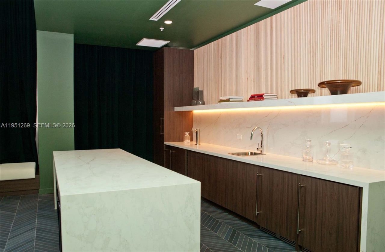 11 NE 6th St, Unit 1109, Miami, FL 33132 Photo