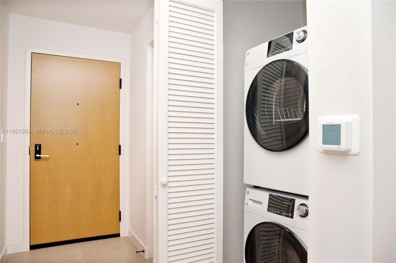 11 NE 6th St, Unit 1109, Miami, FL 33132 Photo