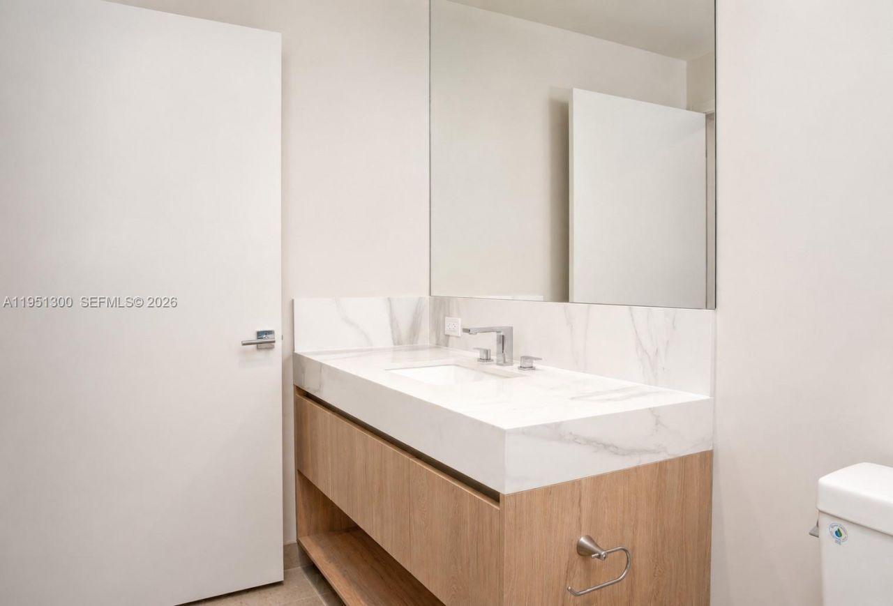 11 NE 6th St, Unit 1109, Miami, FL 33132 Photo
