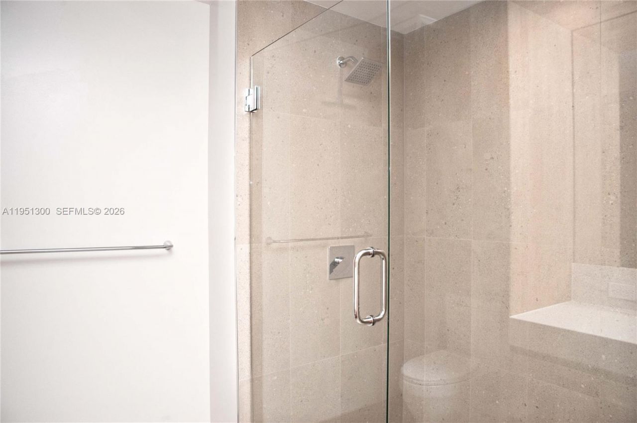 11 NE 6th St, Unit 1109, Miami, FL 33132 Photo