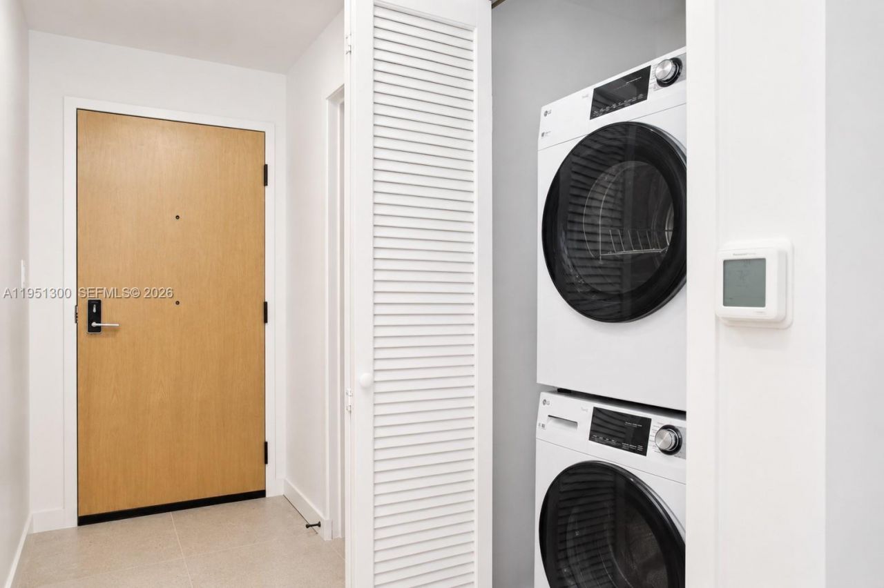 11 NE 6th St, Unit 1109, Miami, FL 33132 Photo
