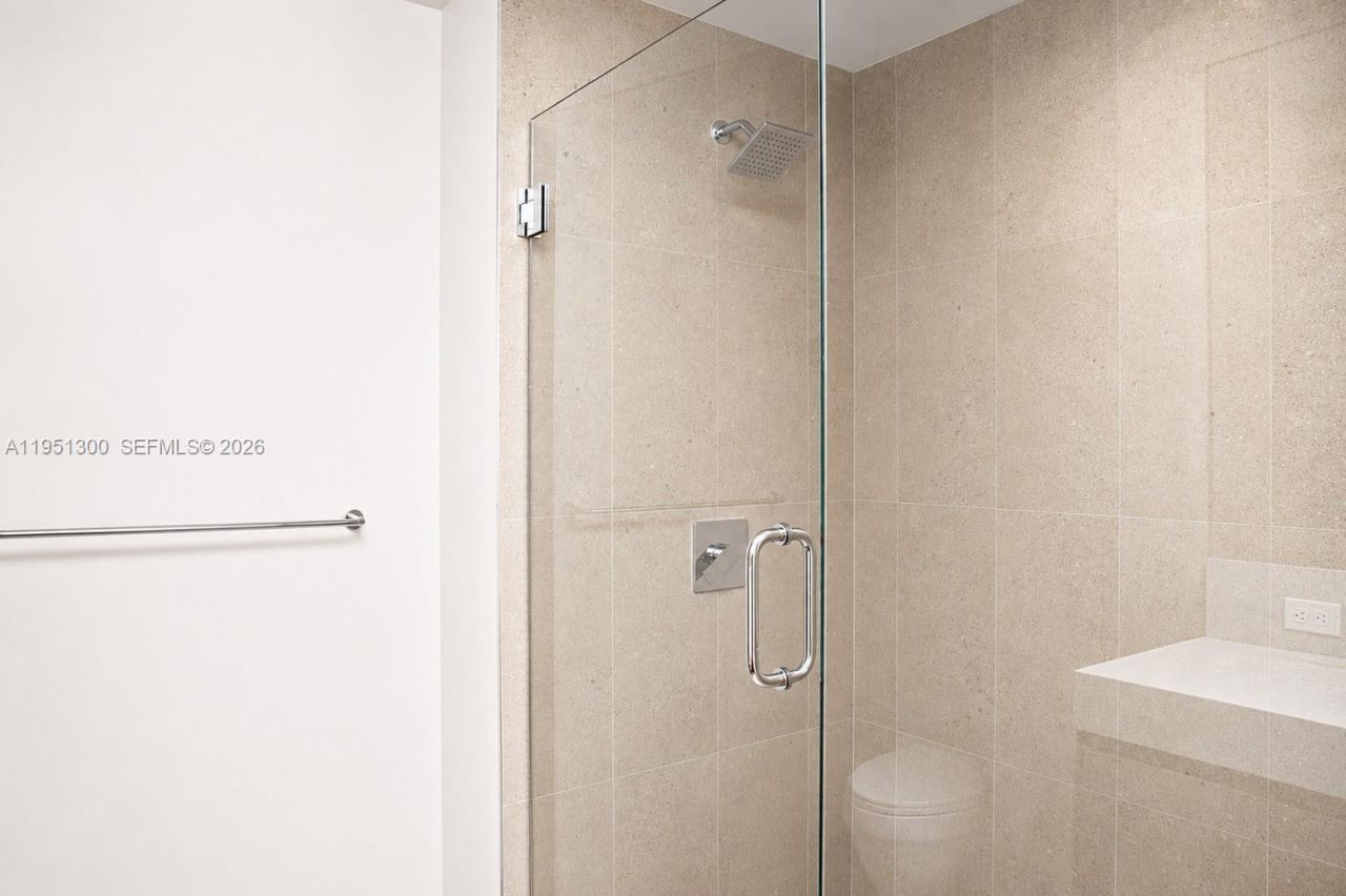 11 NE 6th St, Unit 1109, Miami, FL 33132 Photo