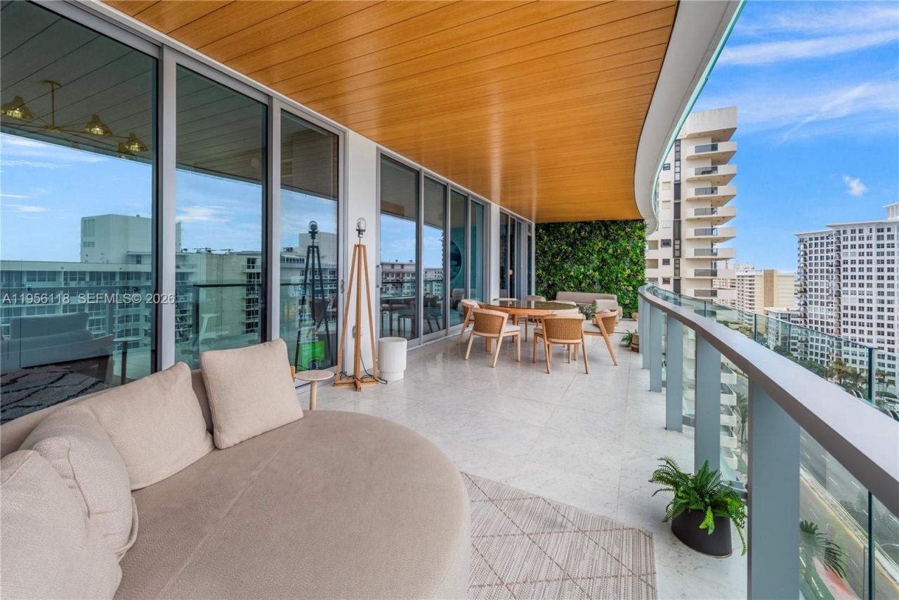 5775 Collins Ave , Unit 1405, Miami Beach, FL 33140 Photo