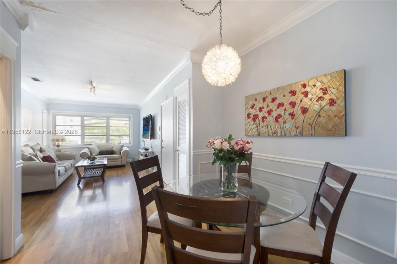 36 Almeria Ave, Unit 12, Coral Gables, FL 33134 Photo