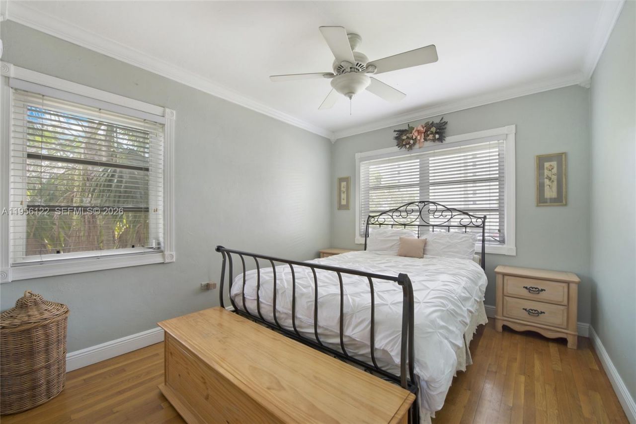 36 Almeria Ave, Unit 12, Coral Gables, FL 33134 Photo