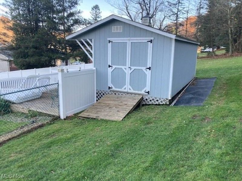 1184 Dawn Drive NE, New Philadelphia, OH 44663 Photo 8