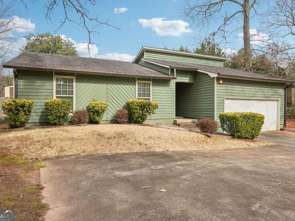 564 Tate Creek Court NW, Acworth, GA 30102