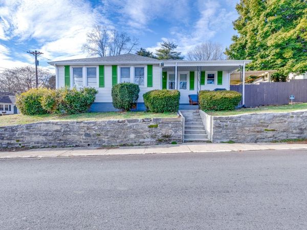 1514 Galloway St, Columbia, TN 38401