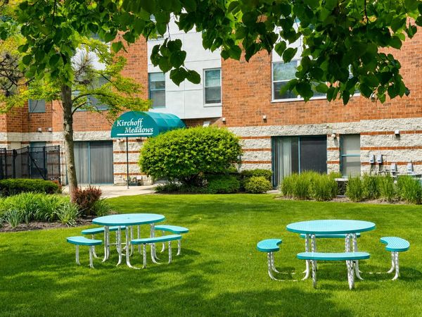 3265 Kirchoff Road, Unit 116, Rolling Meadows, IL 60008