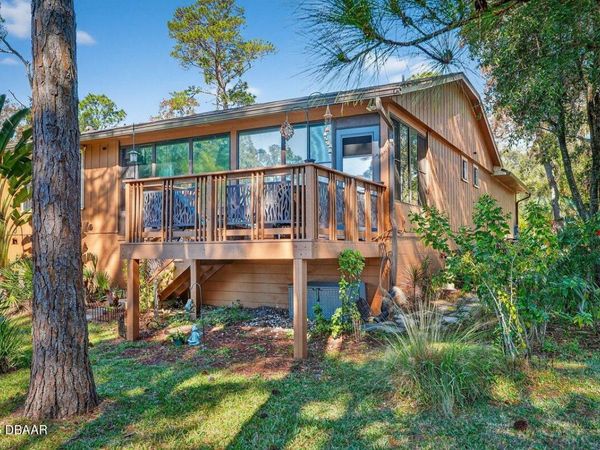 33 Lakepoint Circle, Port Orange, FL 32128