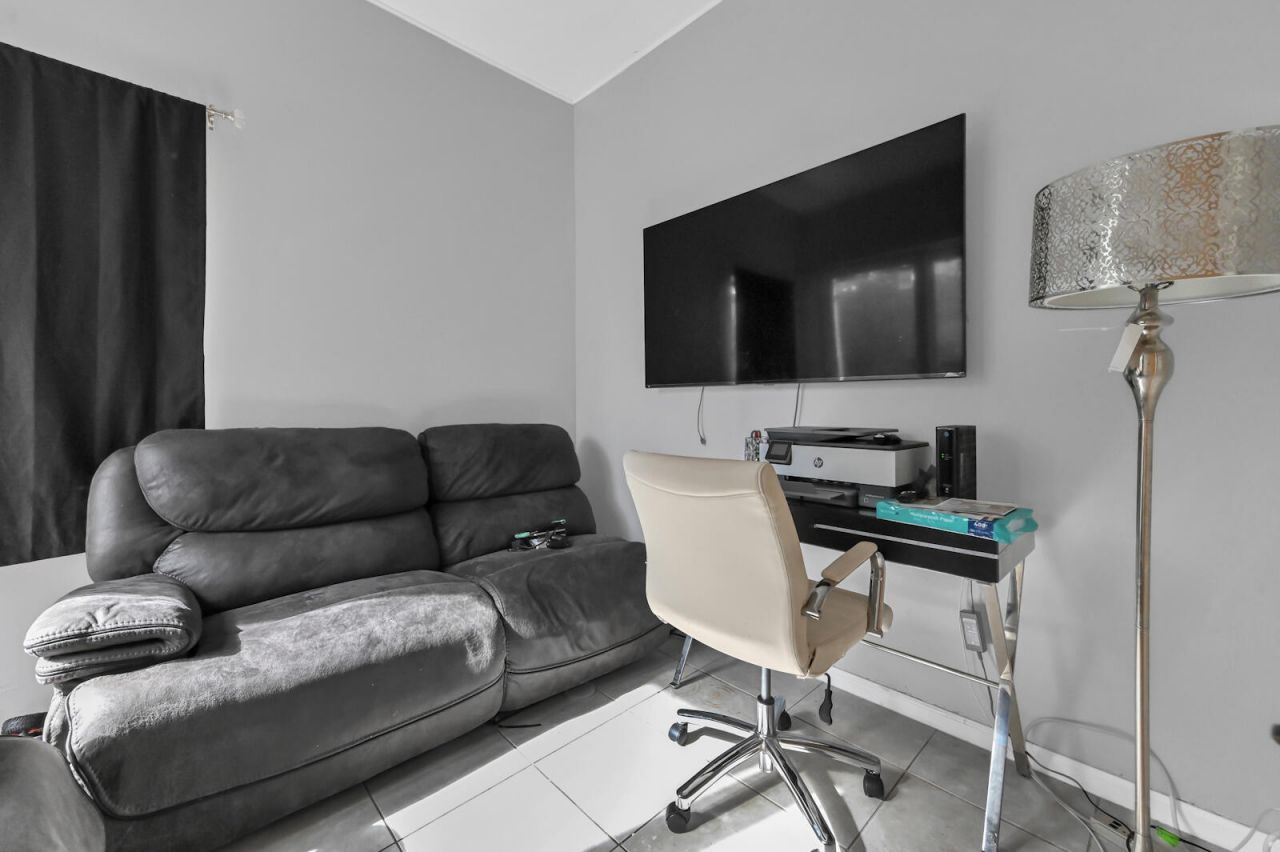 5120 Foxhall Drive S, West Palm Beach, FL 33417 Photo