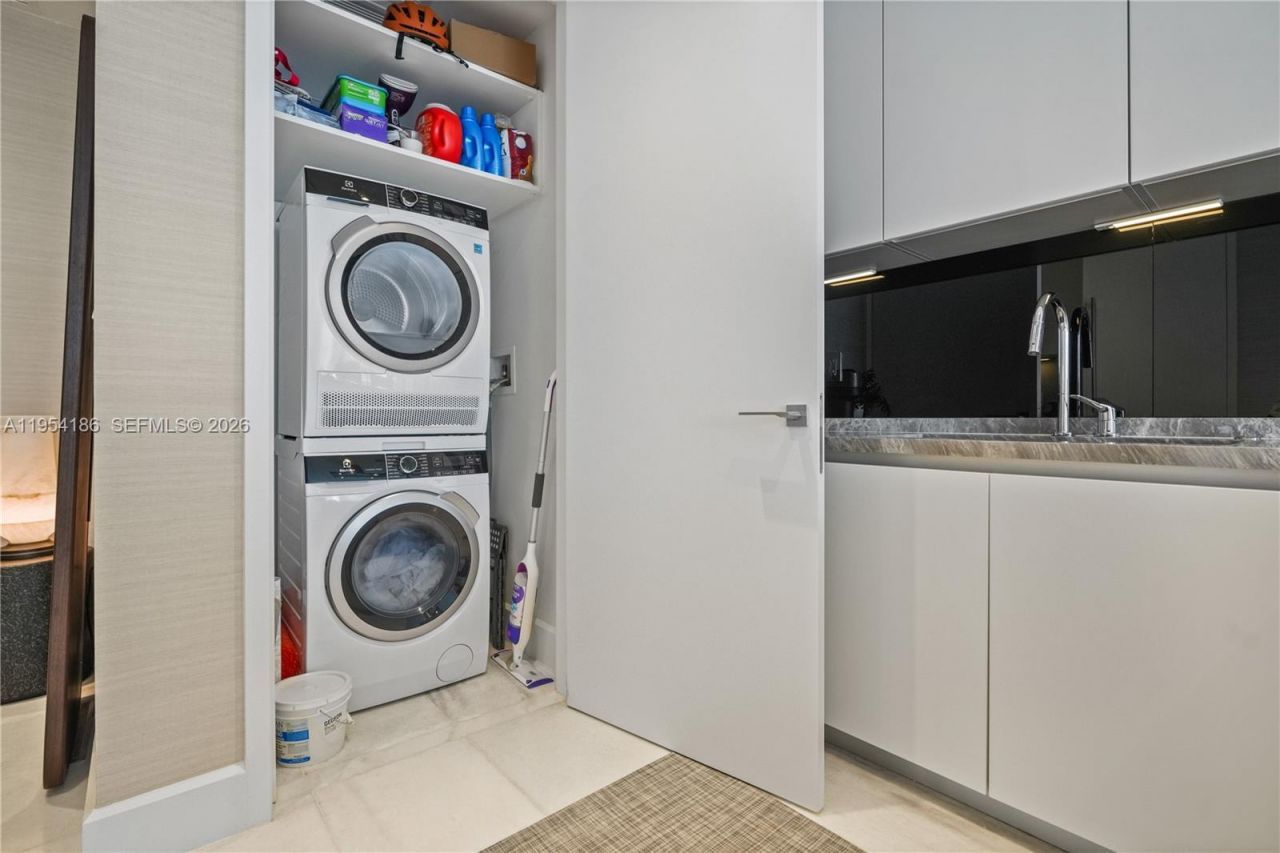 700 NE 26th Ter, Unit 2404, Miami, FL 33137 Photo