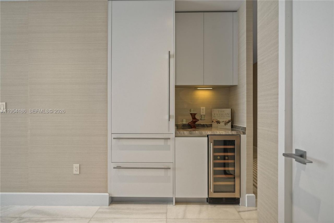 700 NE 26th Ter, Unit 2404, Miami, FL 33137 Photo