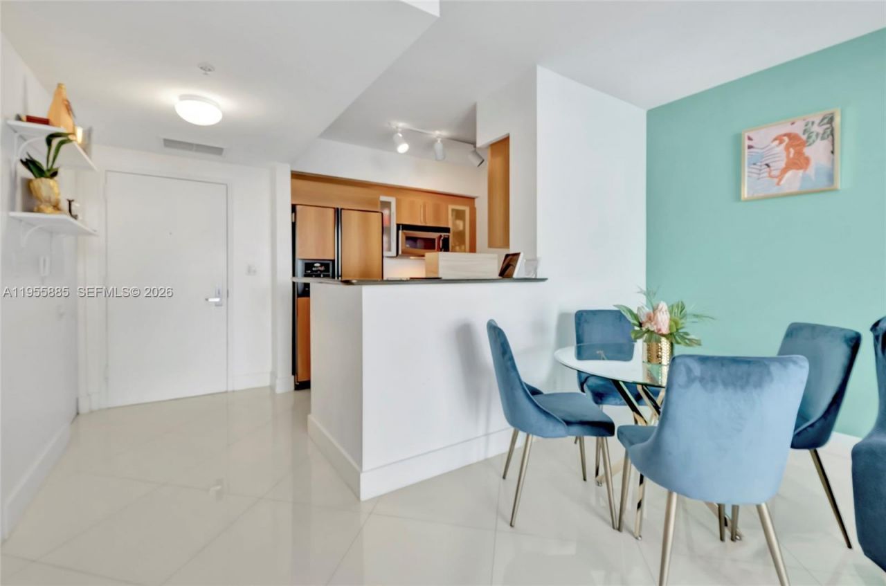 325 S Biscayne Blvd , Unit 2616, Miami, FL 33131 Photo