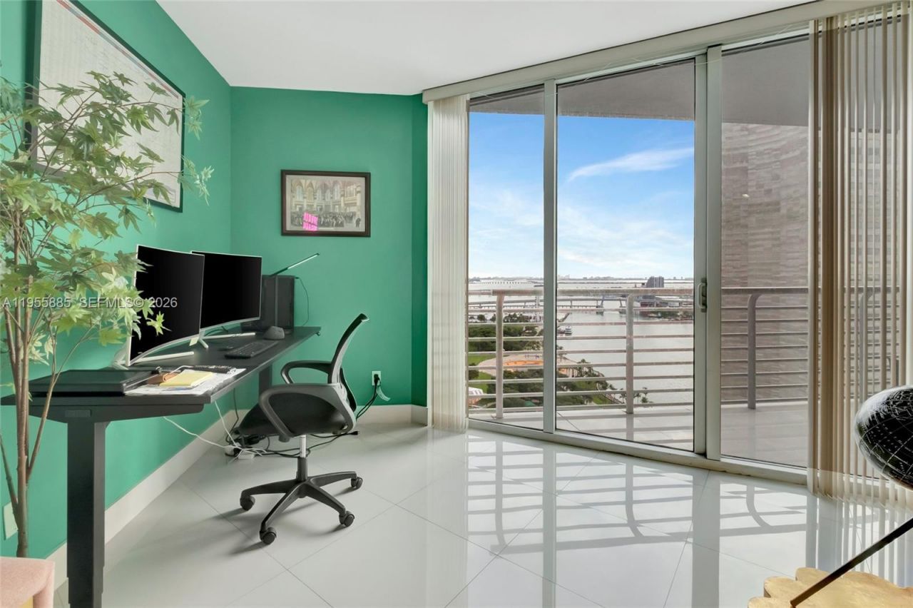 325 S Biscayne Blvd , Unit 2616, Miami, FL 33131 Photo