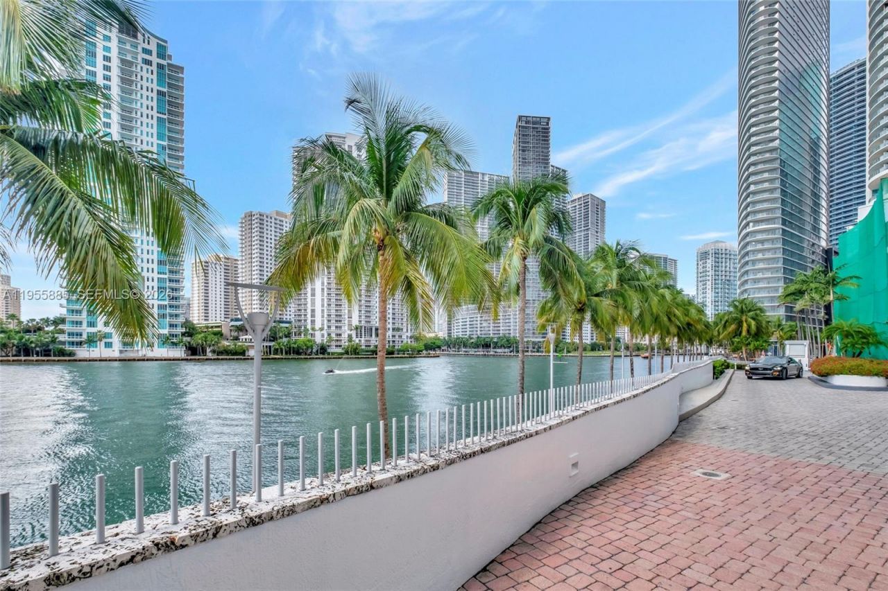 325 S Biscayne Blvd , Unit 2616, Miami, FL 33131 Photo