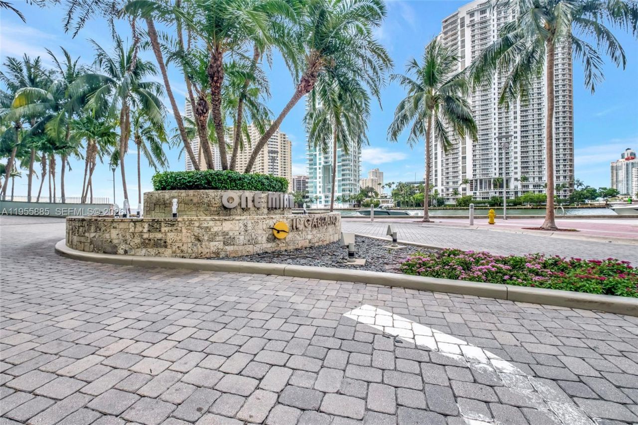 325 S Biscayne Blvd , Unit 2616, Miami, FL 33131 Photo