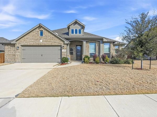 129 Fireberry Drive, Glenn Heights, TX 75154