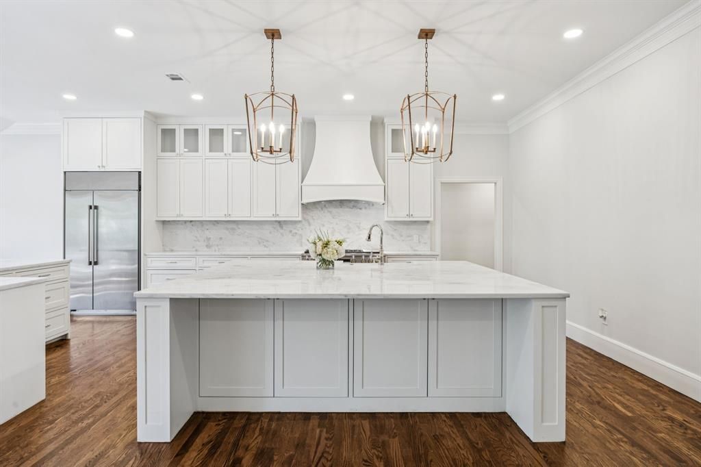 6848 Midcrest Drive, Dallas, TX 75254 Main Photo