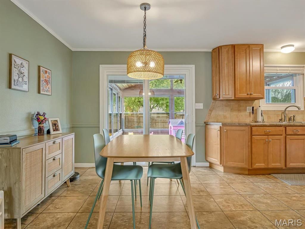 1005 Daniel Drive, Maryville, IL 62062 Main Photo