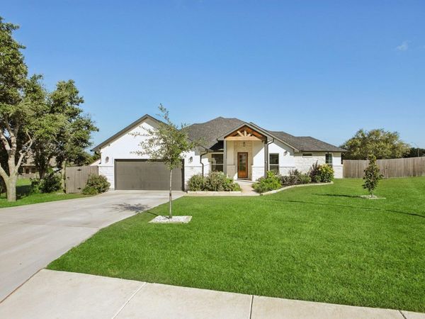 100 Colby Canyon DR, Burnet, TX 78611