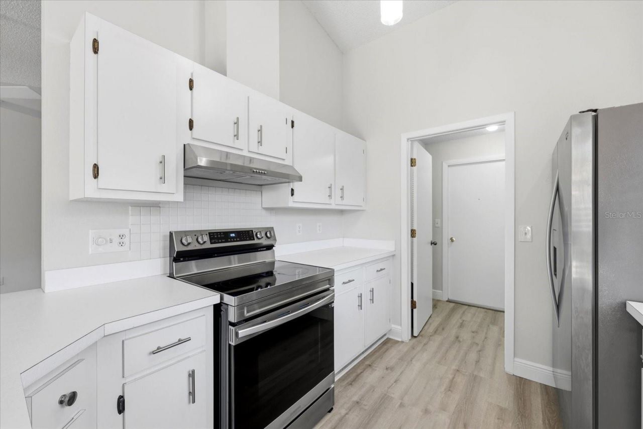 8132 Perth Drive, Largo, FL 33773 Photo