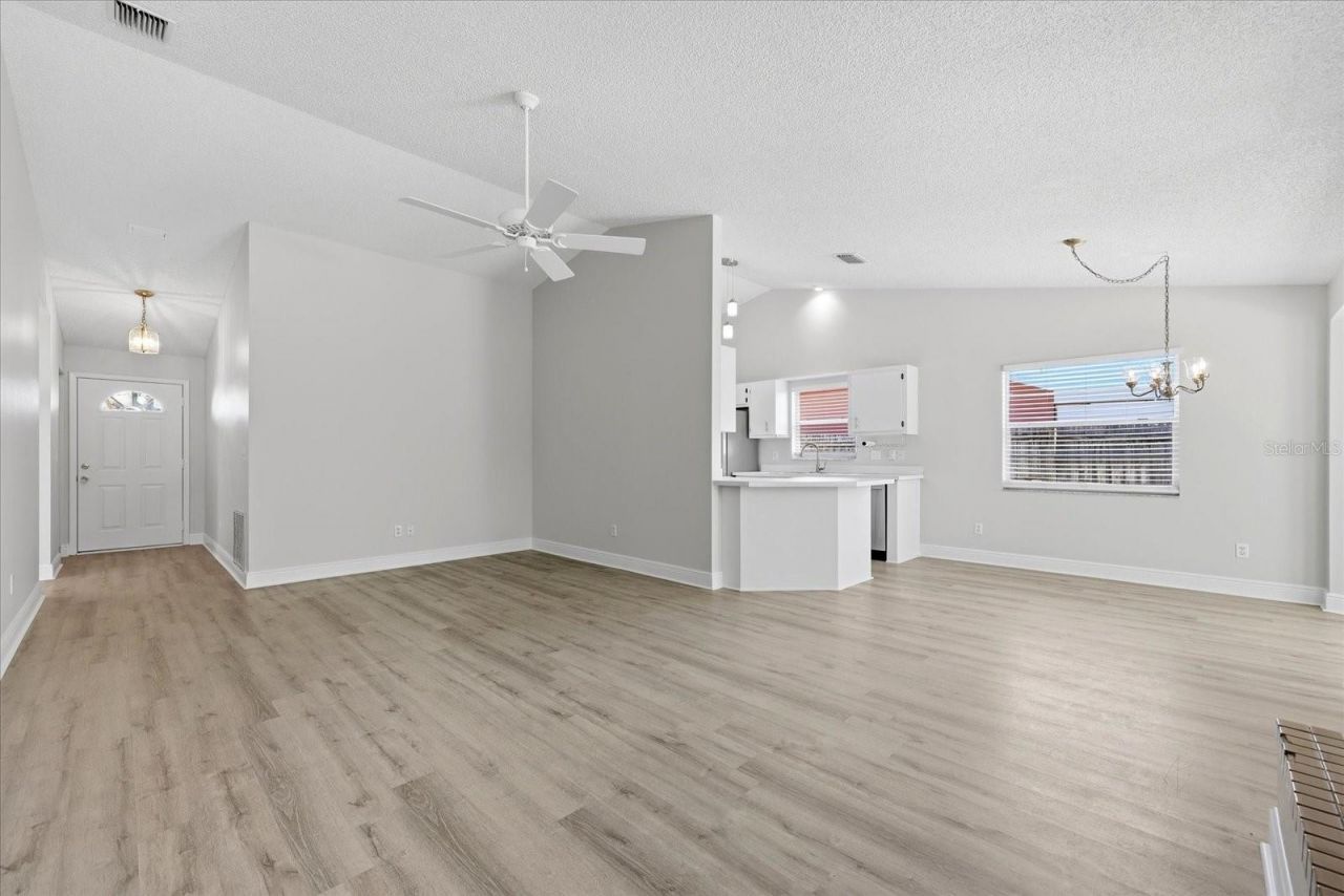 8132 Perth Drive, Largo, FL 33773 Photo