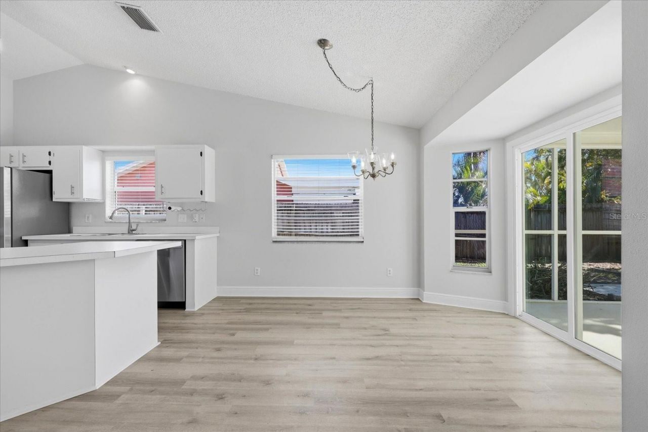 8132 Perth Drive, Largo, FL 33773 Photo