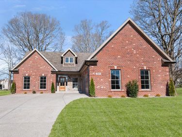 500 Foxwood Court, Shelbyville, KY 40065
