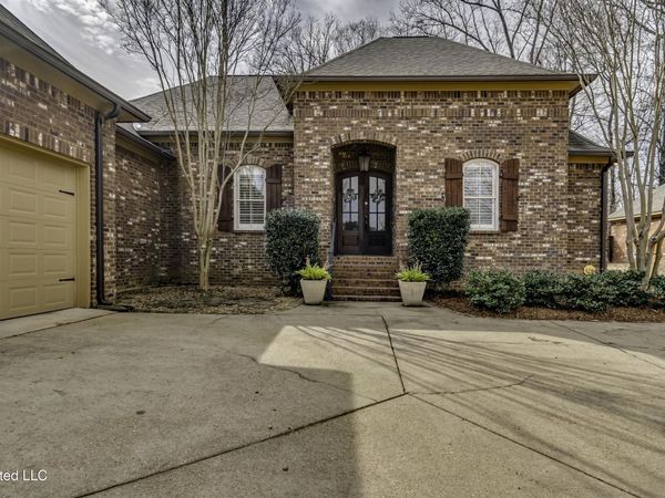 125 Muscadine Path, Madison, MS 39110