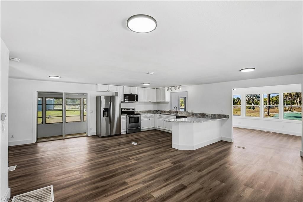 13651 Grackle Dr, Fort Myers, FL 33908 Photo