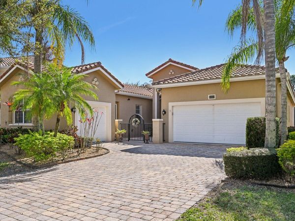 5588 SW Bellflower Court, Palm City, FL 34990