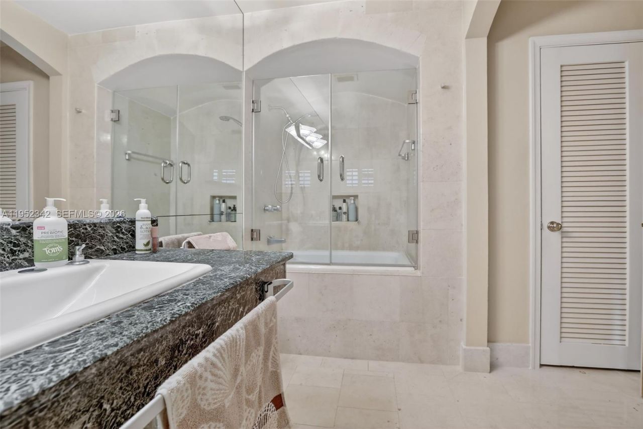 8704 Mahogany Ave, Plantation, FL 33324 Photo