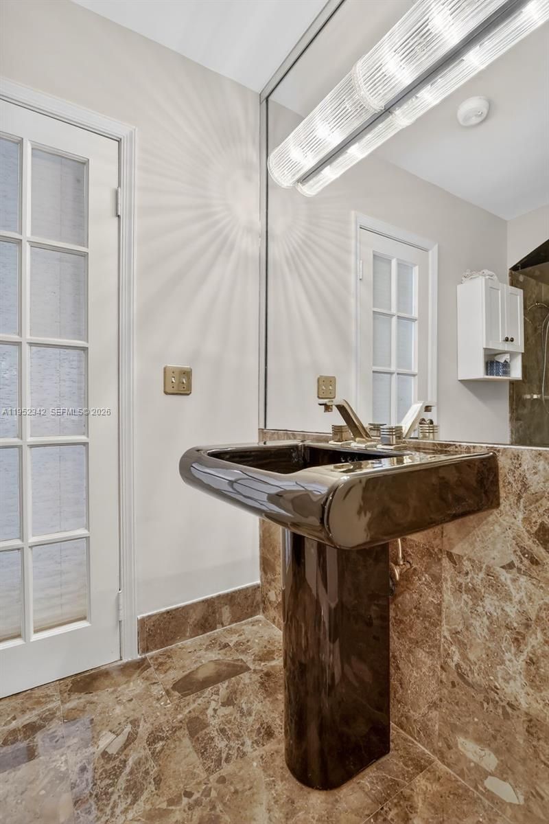 8704 Mahogany Ave, Plantation, FL 33324 Photo