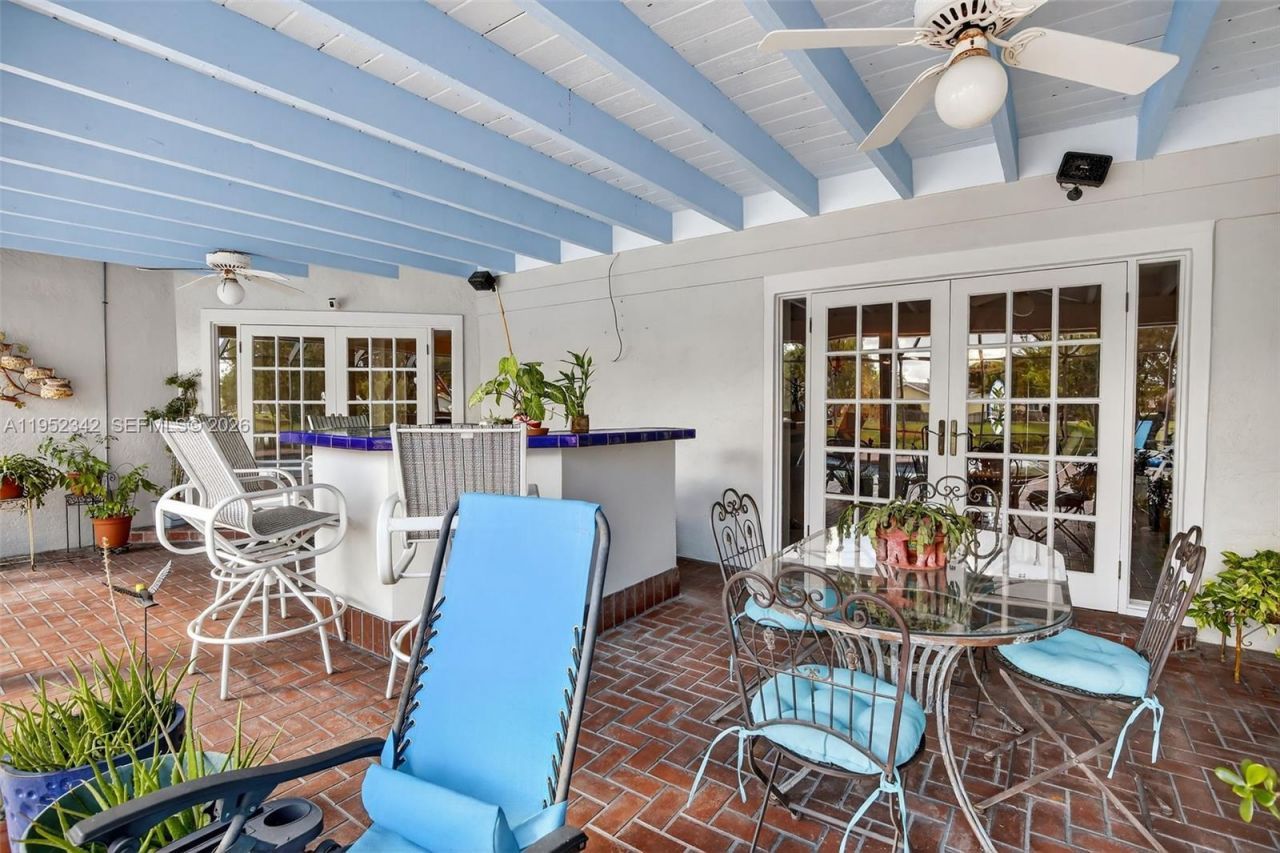 8704 Mahogany Ave, Plantation, FL 33324 Photo