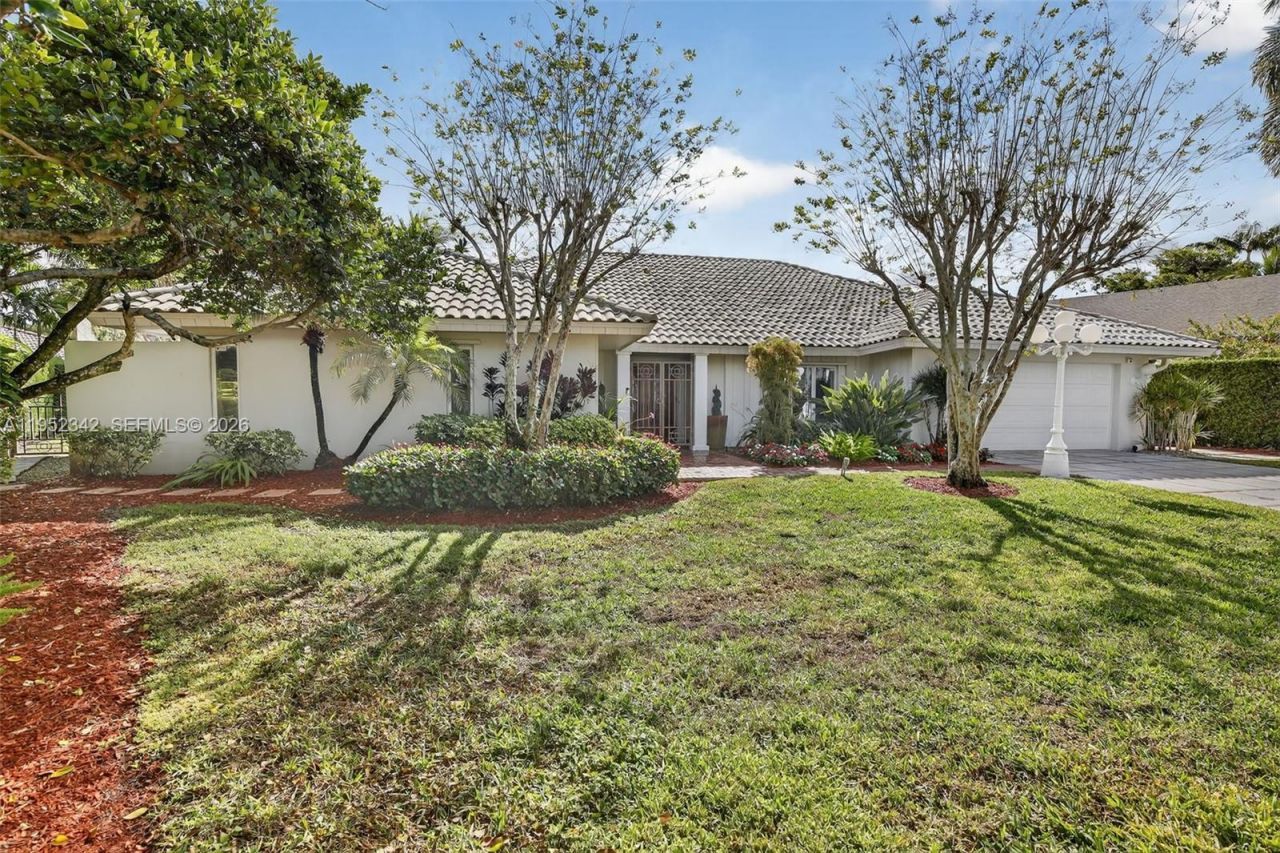 8704 Mahogany Ave, Plantation, FL 33324 Photo