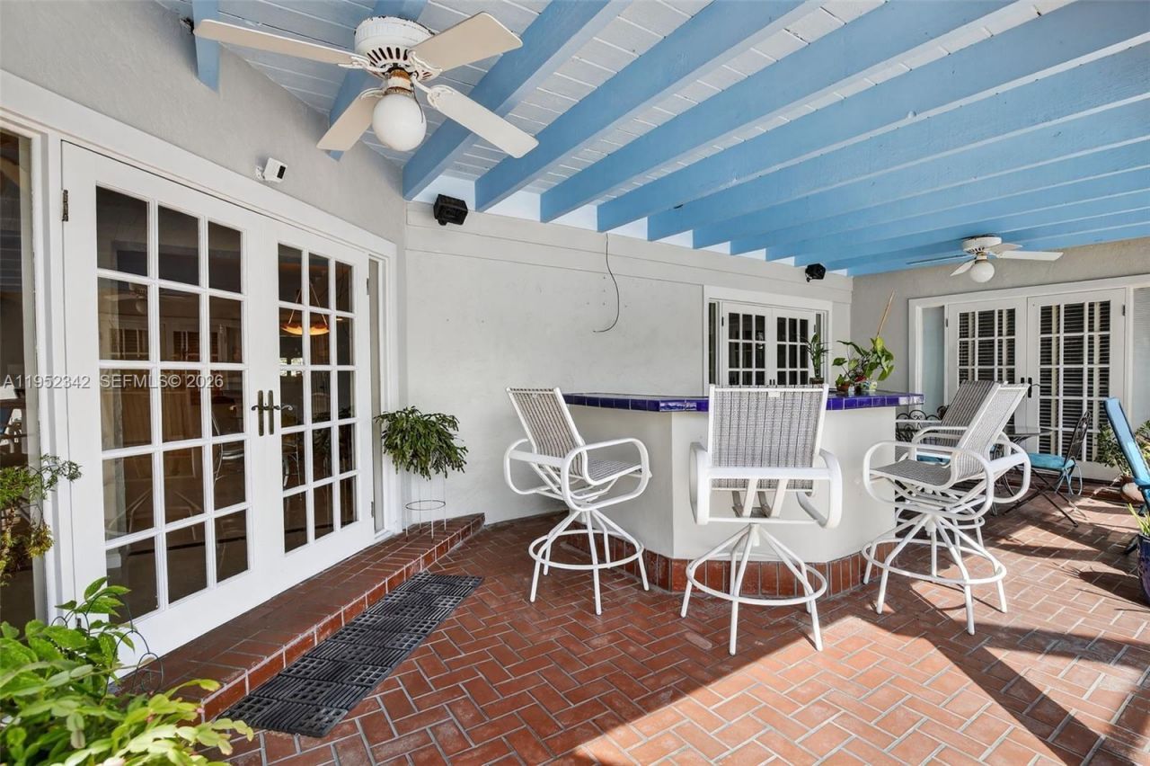 8704 Mahogany Ave, Plantation, FL 33324 Photo