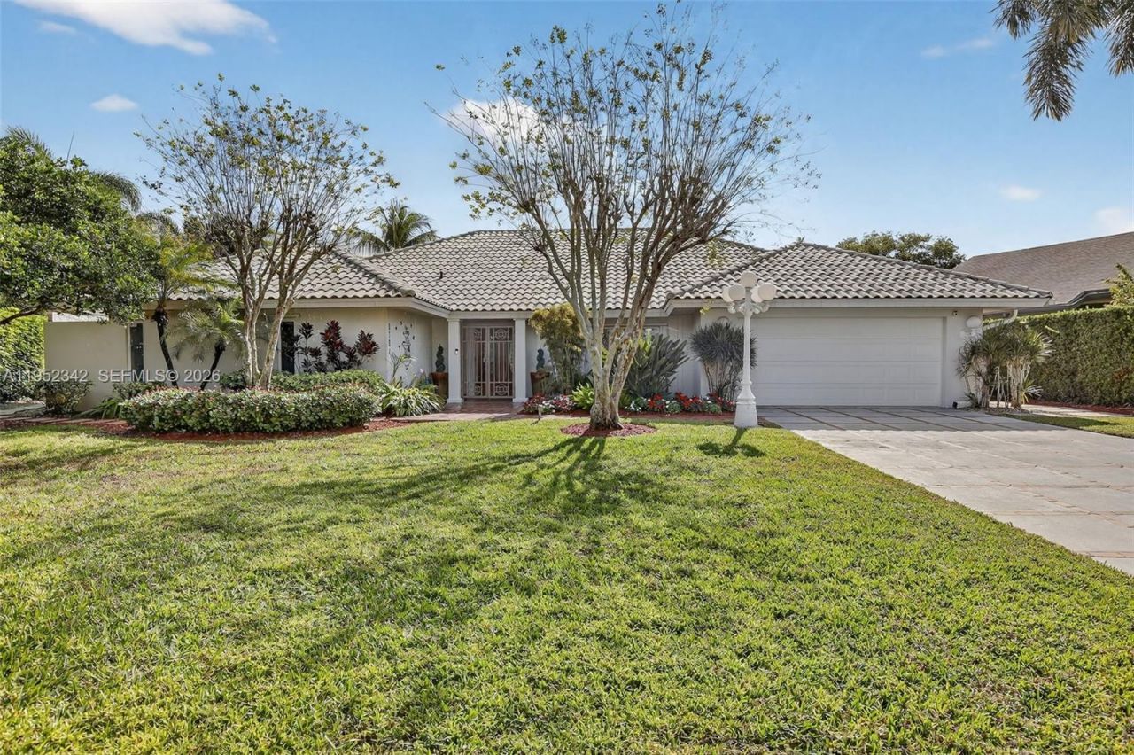 8704 Mahogany Ave, Plantation, FL 33324 Photo