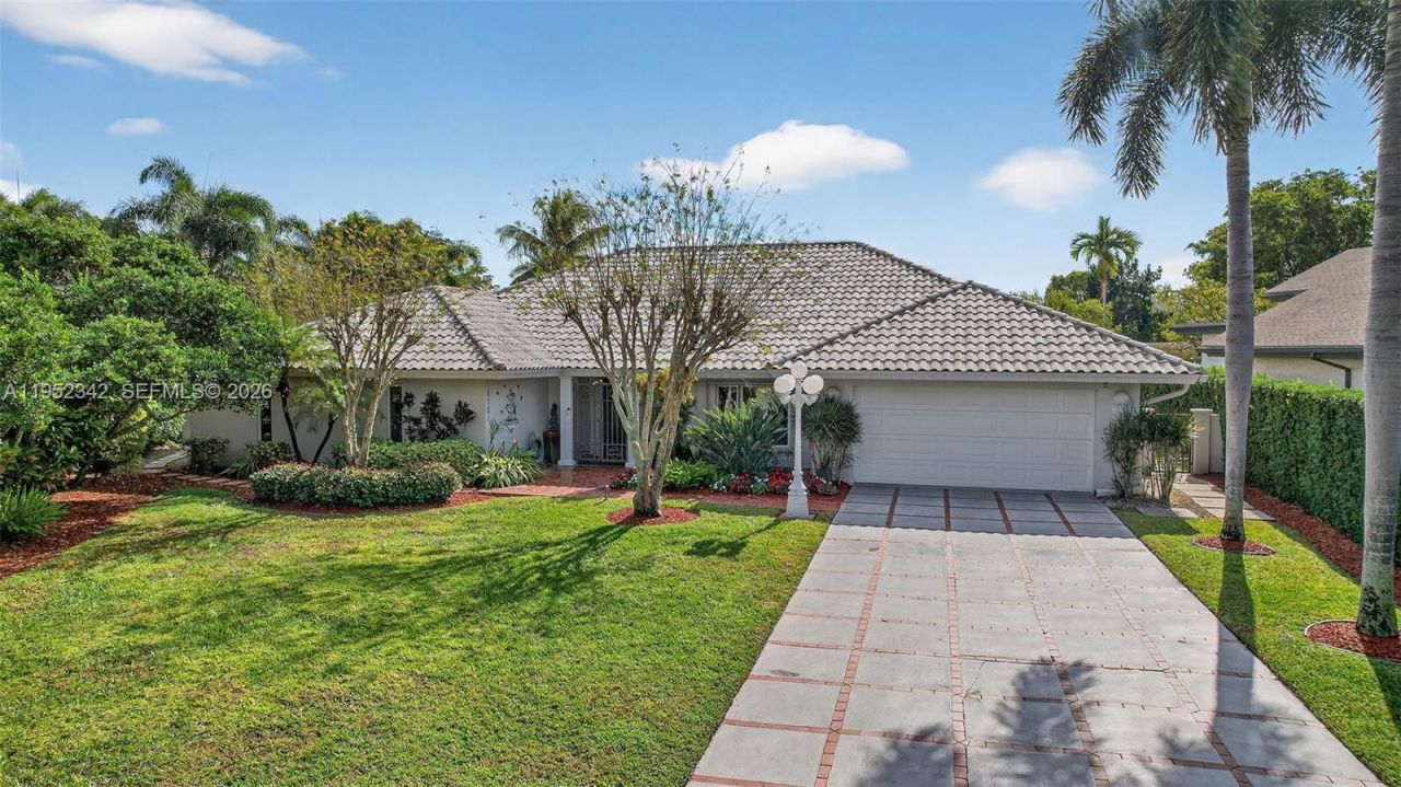 8704 Mahogany Ave, Plantation, FL 33324 Photo