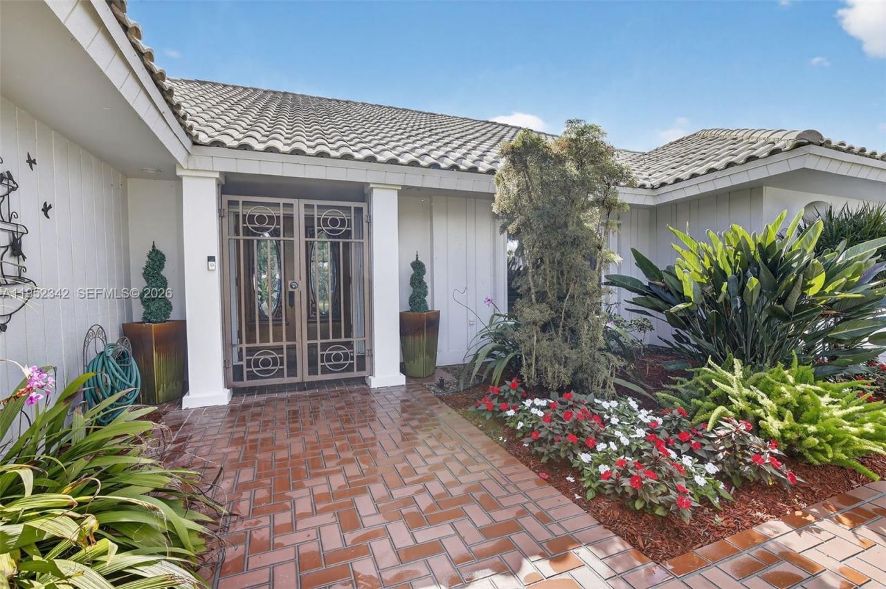 8704 Mahogany Ave, Plantation, FL 33324 Photo