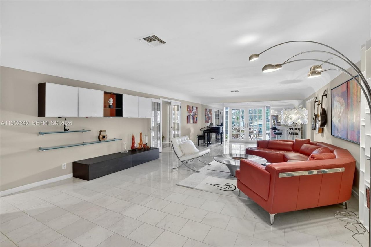 8704 Mahogany Ave, Plantation, FL 33324 Photo