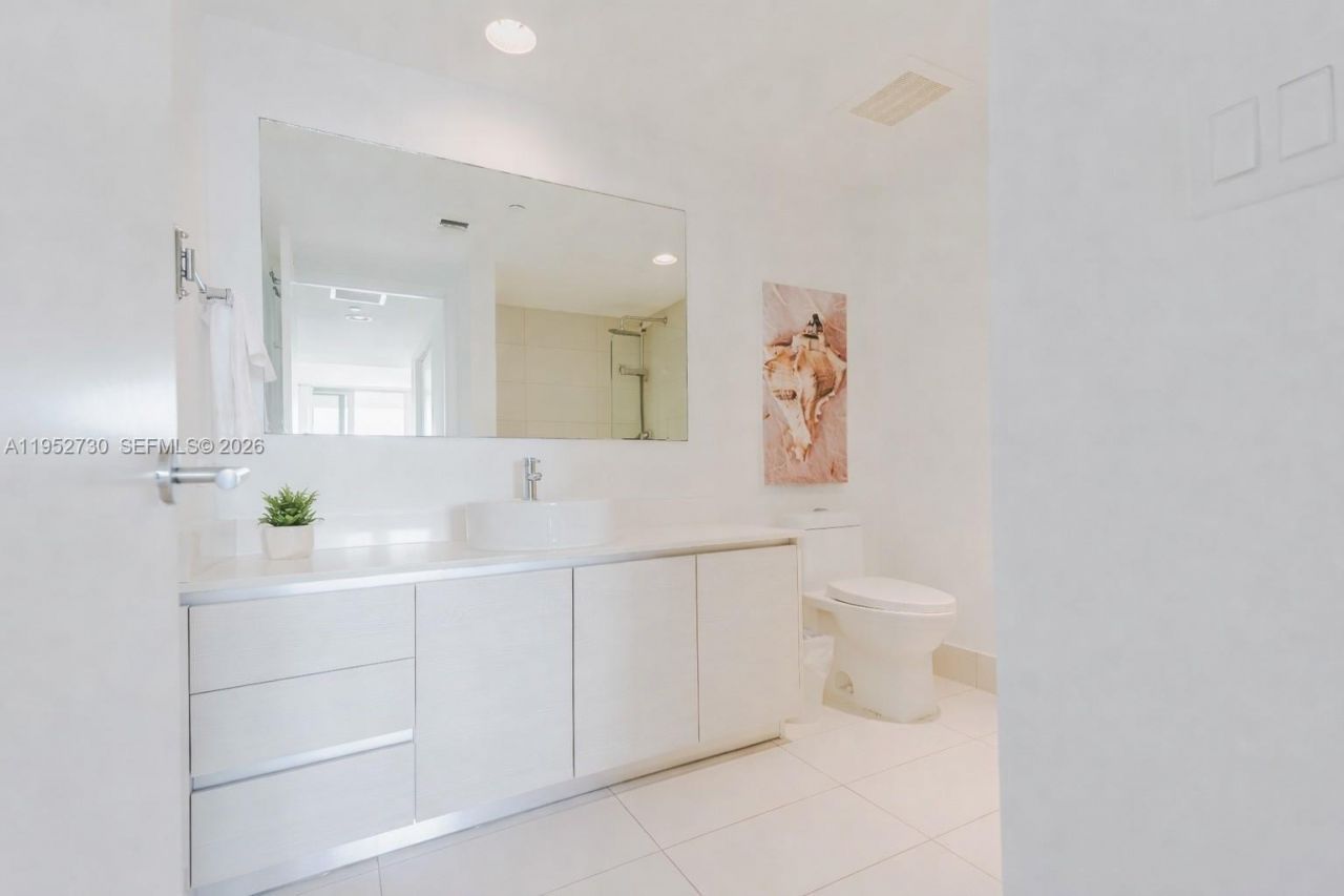 2602 E Hallandale Beach Blvd , Unit R707, Hallandale Beach, FL 33009 Photo