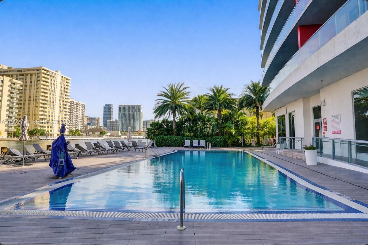 2602 E Hallandale Beach Blvd , Unit R707, Hallandale Beach, FL 33009 Photo